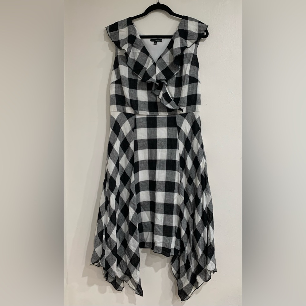 Buffalo/Gingham black white Ruffle V neck dress Size 12 Fall Halloween Holidays